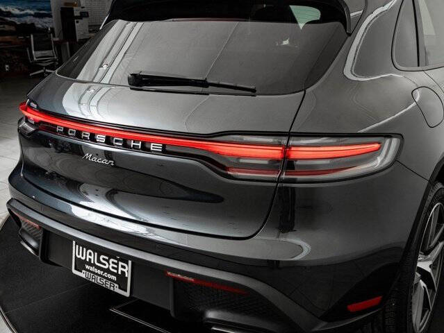2025 Porsche Macan