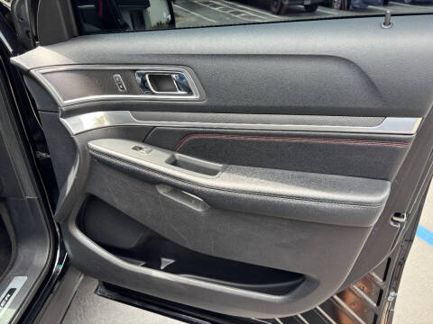 2016 Ford Explorer Sport