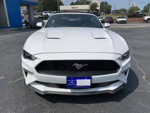 2022 Ford Mustang EcoBoost