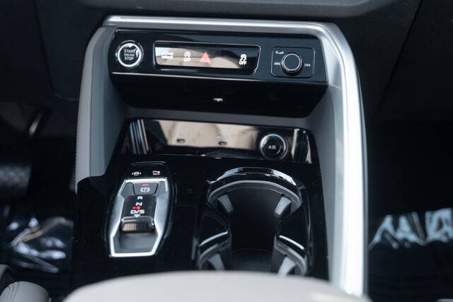 2025 Audi Q5 quattro Premium Plus TFSI