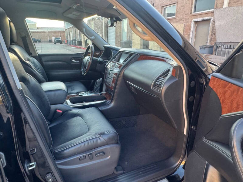 2019 Infiniti QX80 Luxe