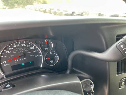 2025 Chevrolet Express 2500