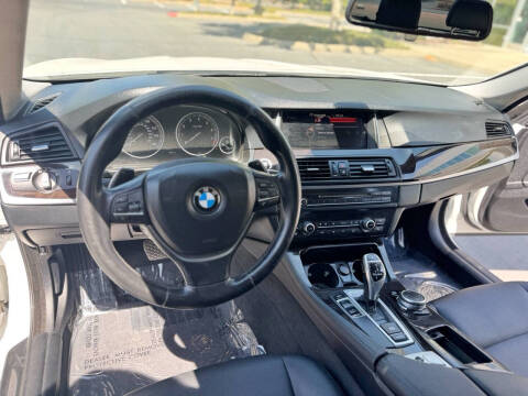 2016 BMW 5 Series 528i