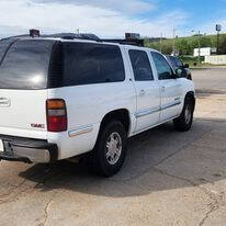 2002 GMC Yukon XL SLE photo 4