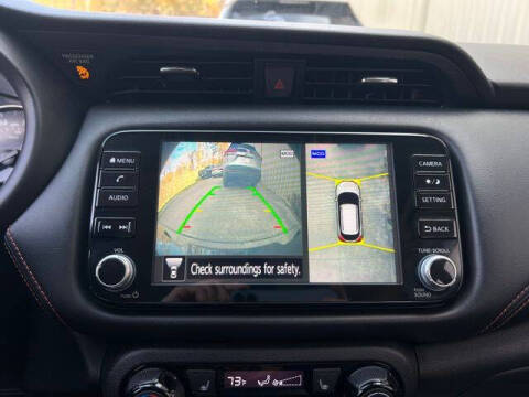 2021 Nissan Kicks SR