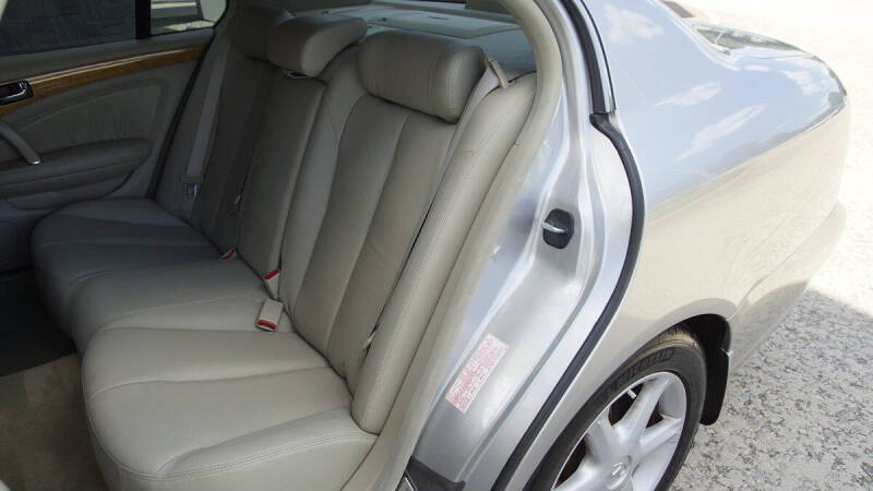 2003 Infiniti Q45 Luxury