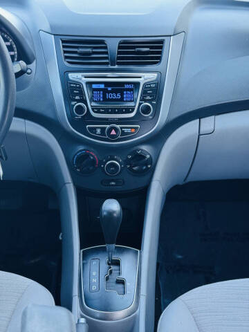 2016 Hyundai Accent SE