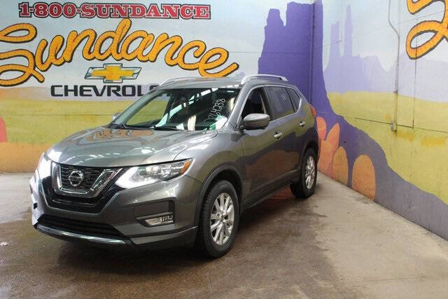 Used 2017 Nissan Rogue SV with VIN 5N1AT2MV0HC764238 for sale in Grand Ledge, MI