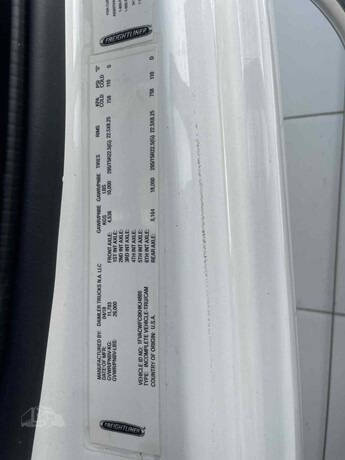 2019 Freightliner M2 106