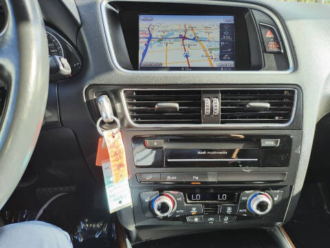 2017 Audi Q5 2.0T quattro Premium Plus