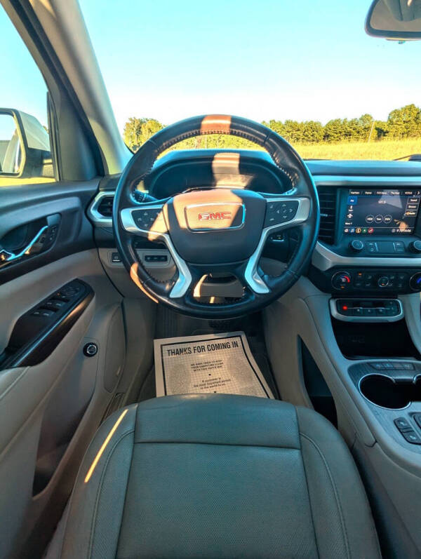2020 GMC Acadia SLT