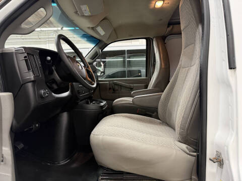 2016 Chevrolet Express 2500