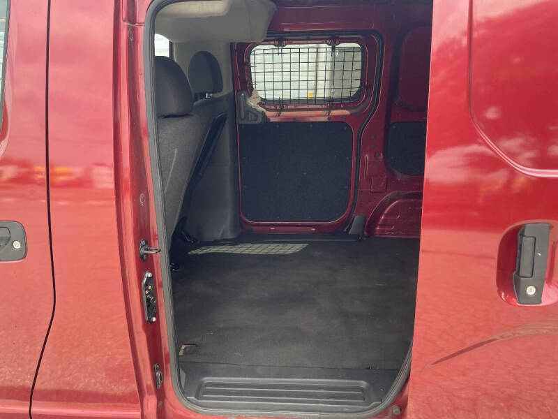 2017 Nissan NV200