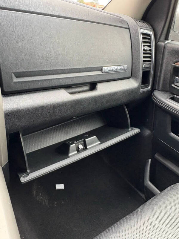 2015 RAM 3500 Laramie