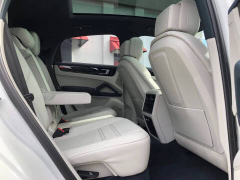 2022 Porsche Cayenne