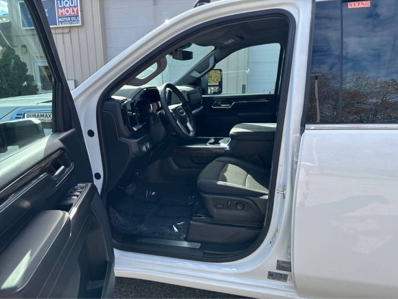 2024 GMC Sierra 2500HD SLE