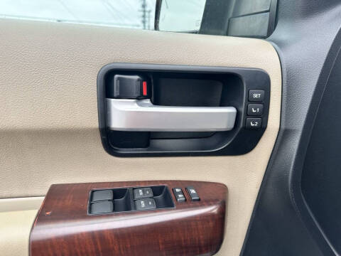 2013 Toyota Sequoia Platinum