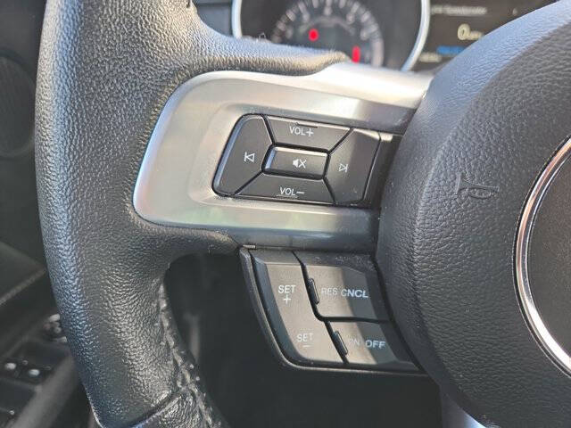 2022 Ford Mustang EcoBoost