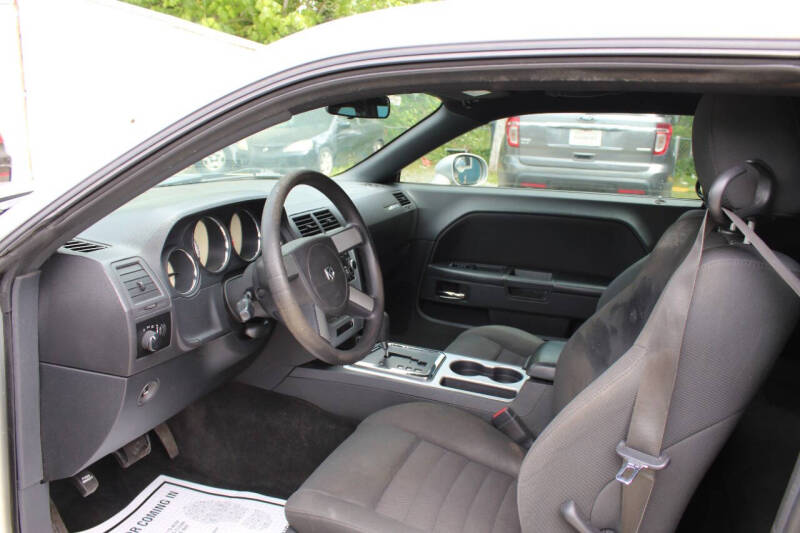 2010 Dodge Challenger SE