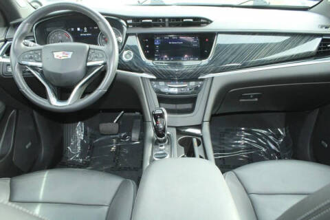 2023 Cadillac XT6 Premium Luxury