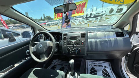 2012 Nissan Versa 1.8 S