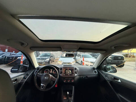 2013 Volkswagen Tiguan SE 4Motion