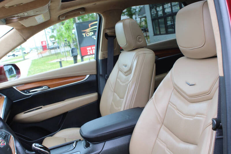 2017 Cadillac XT5 Platinum