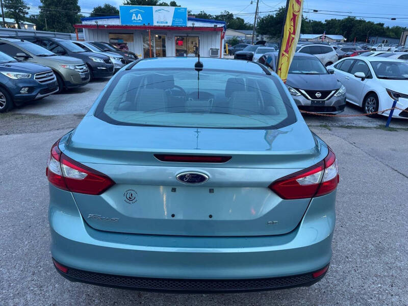 2012 Ford Focus SE