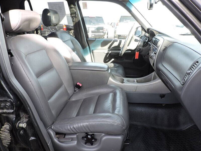 2002 Ford Explorer Sport Trac Value