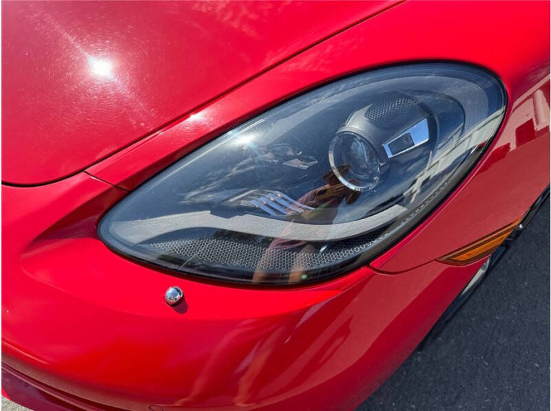 2021 Porsche 718 Boxster