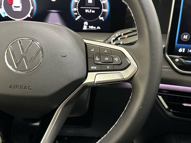 2025 Volkswagen Tiguan SE 4Motion