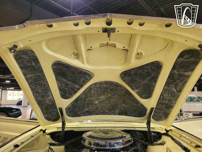 1963 Ford Thunderbird
