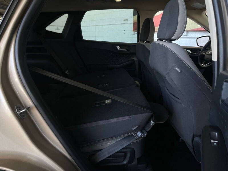 2020 Ford Escape SE