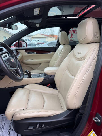 2017 Cadillac XT5 Luxury