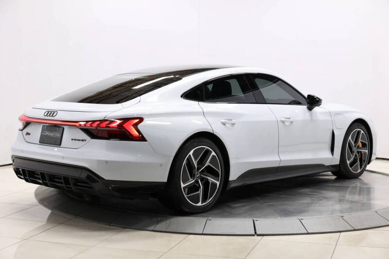 2023 Audi RS e-tron GT quattro