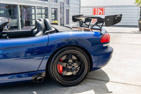 2005 Dodge Viper SRT-10