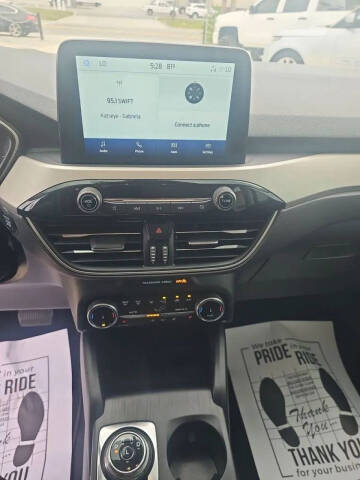 2022 Ford Escape SEL