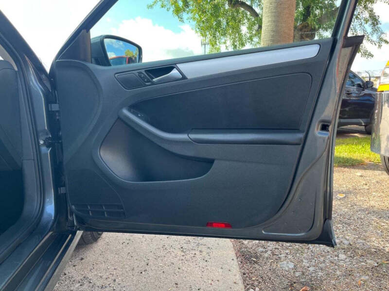 2012 Volkswagen Jetta