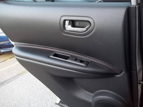 2013 Nissan Rogue SV w/SL Package