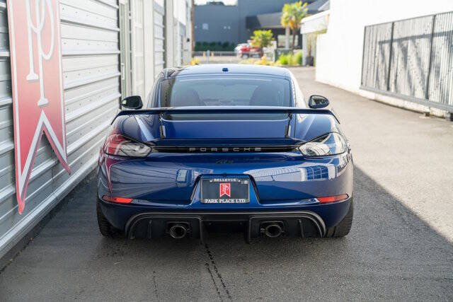 2020 Porsche 718 Cayman 33