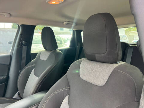 2014 Jeep Cherokee Sport