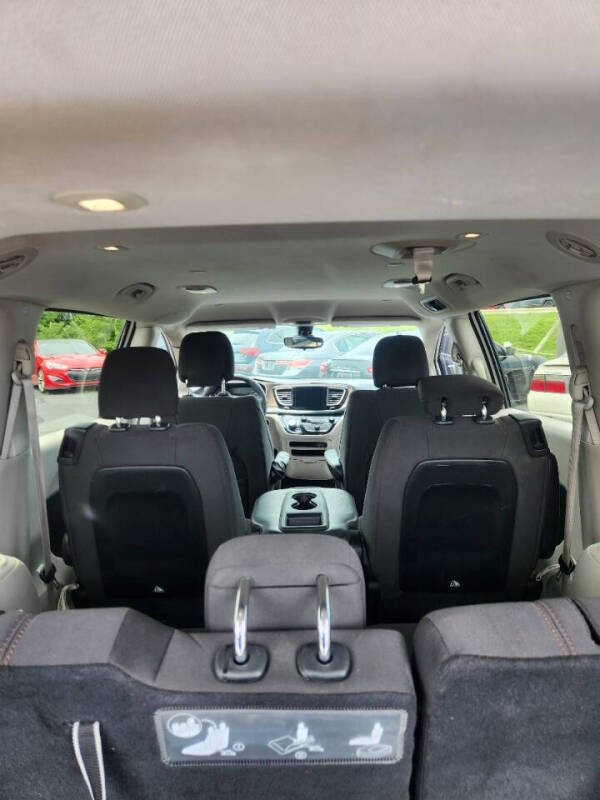 2017 Chrysler Pacifica Touring