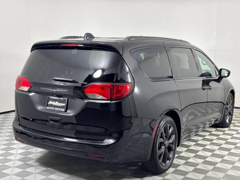 2019 Chrysler Pacifica Touring L Plus