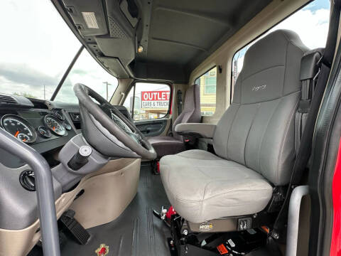 2016 Freightliner Cascadia