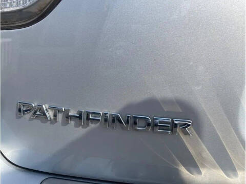 2013 Nissan Pathfinder Platinum