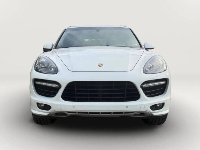 2014 Porsche Cayenne GTS