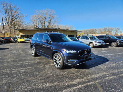 2017 Volvo XC90 T6 Momentum