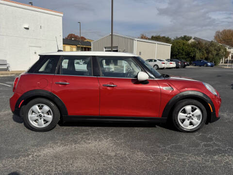 2016 MINI Hardtop 4 Door Cooper