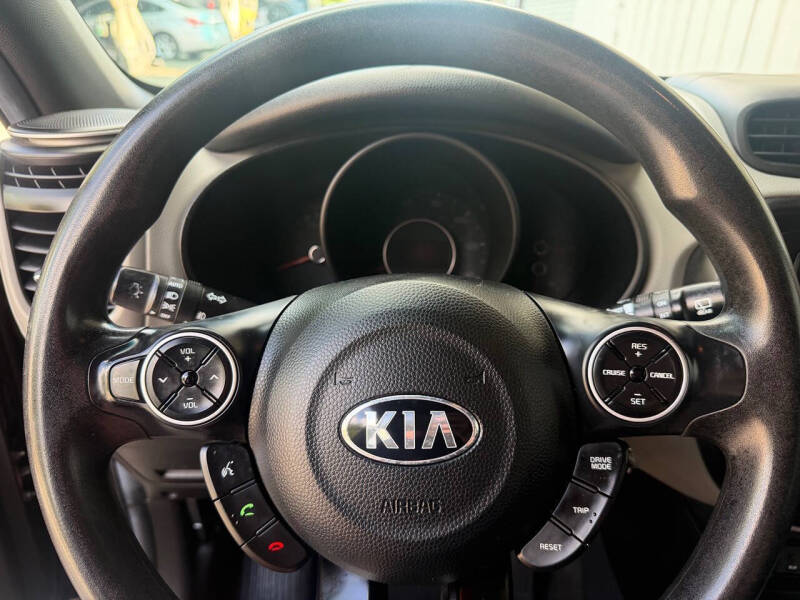 2017 Kia Soul +