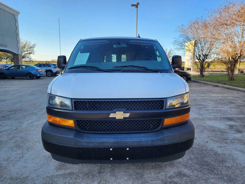 2022 Chevrolet Express 2500